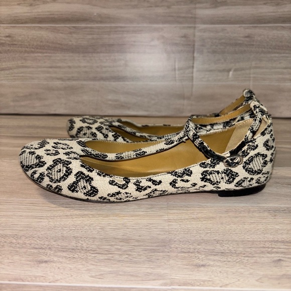 See by Chloe Leopard Print T-Strap Flats - Picture 8 of 10